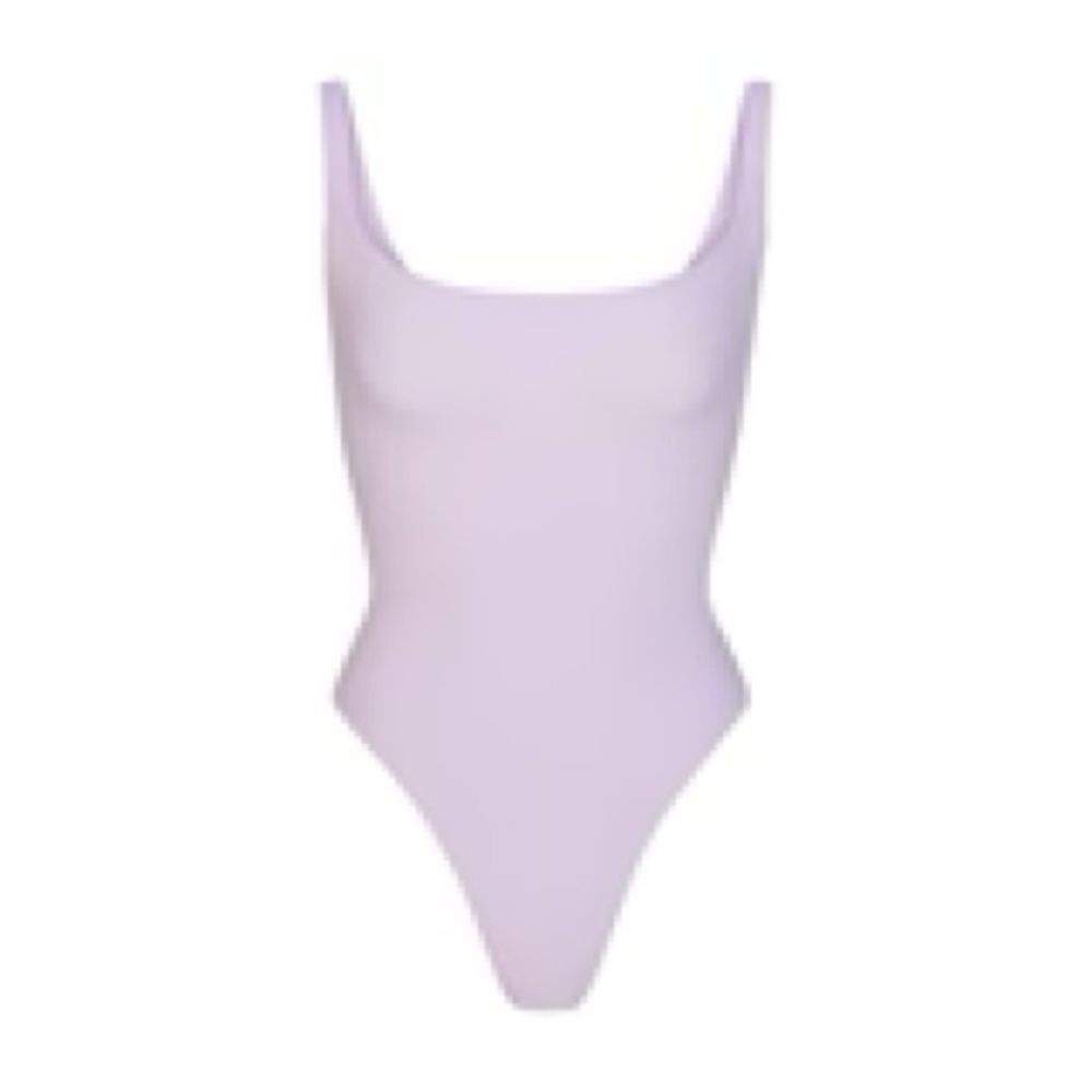 Skims Fits Everybody Square Neck Bodysuit in Lily - Picture 1 of 2
